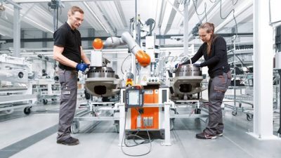 fabbriche intelligenti per uomini intelligenti