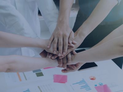 Performing cooperation mediare le divergenze